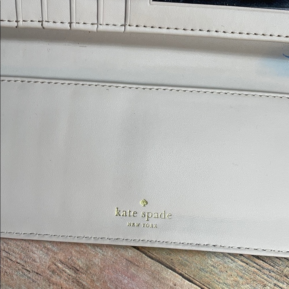 Kate Spade Wallet - Picture 11 of 15